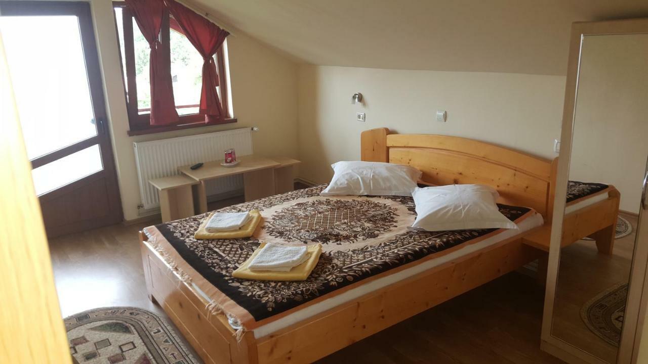 Pensiunea Dealul Frumos Bran  Extérieur photo